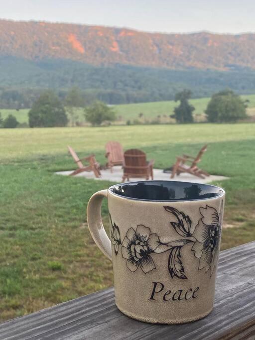 Holly Tree Retreat Located In Beautiful Luray, Va. * Luray