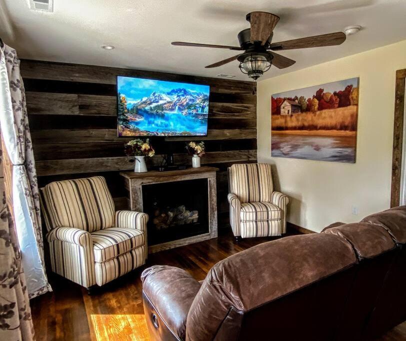 Holly Tree Retreat Located In Beautiful Luray, Va. * Luray
