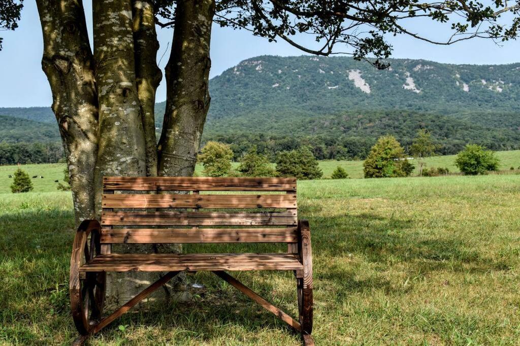 Holiday home Holly Tree Retreat Located In Beautiful Luray, Va.